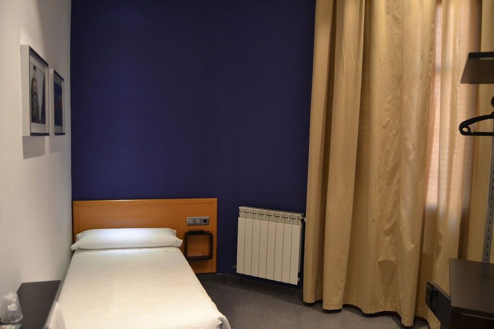 Hostal Apolo