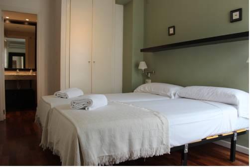 Oceanografic & Spa Apartments