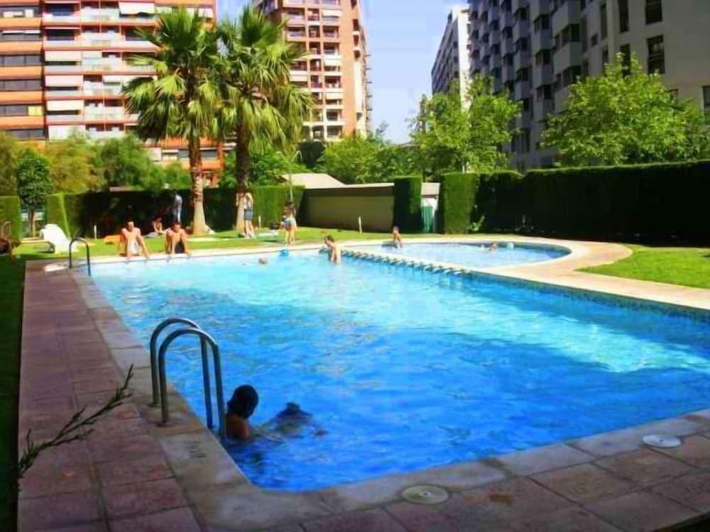 Oceanografic & Spa Apartments