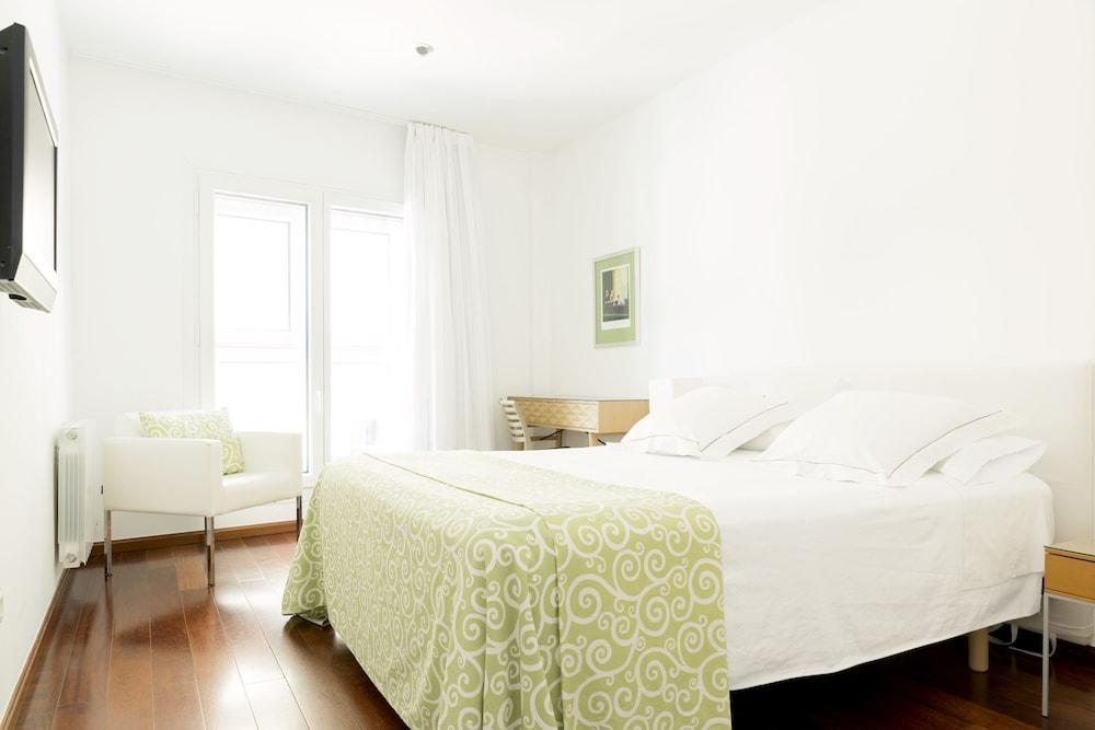 Apartamentos Turísticos Sabinas El Pilar