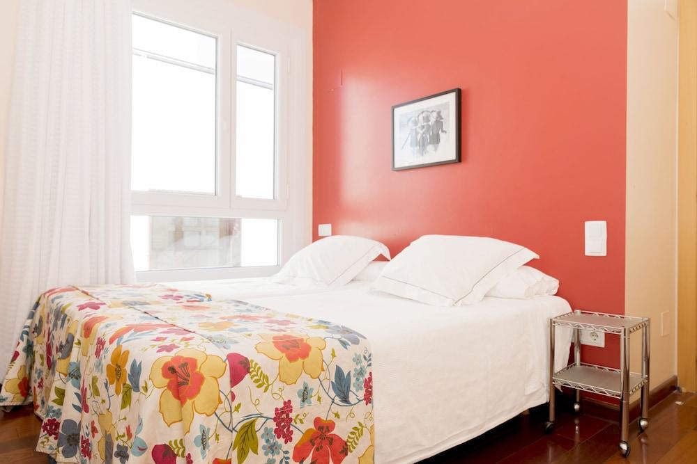 Apartamentos Turísticos Sabinas El Pilar