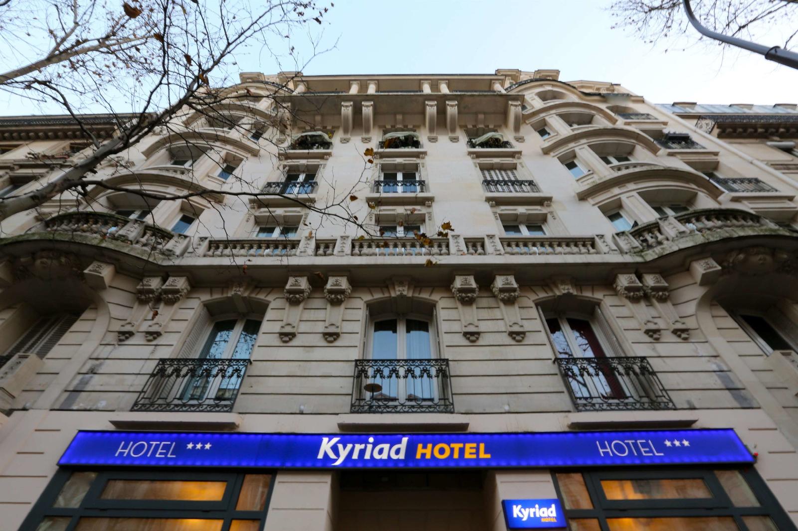 Kyriad Paris 18 - Porte De Clignancourt - Montmartre