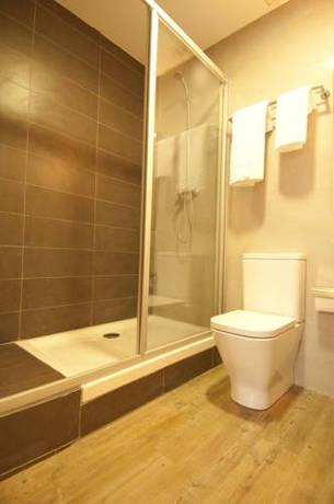 Hostal Live Barcelona