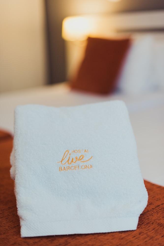 Hostal Live Barcelona