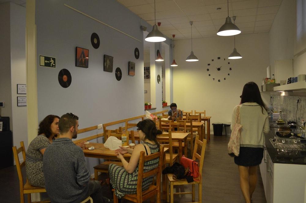360 Hostel Barcelona Arts&Culture