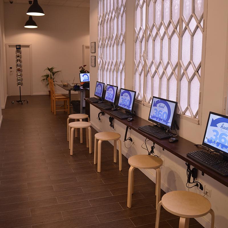 360 Hostel Barcelona Arts&Culture