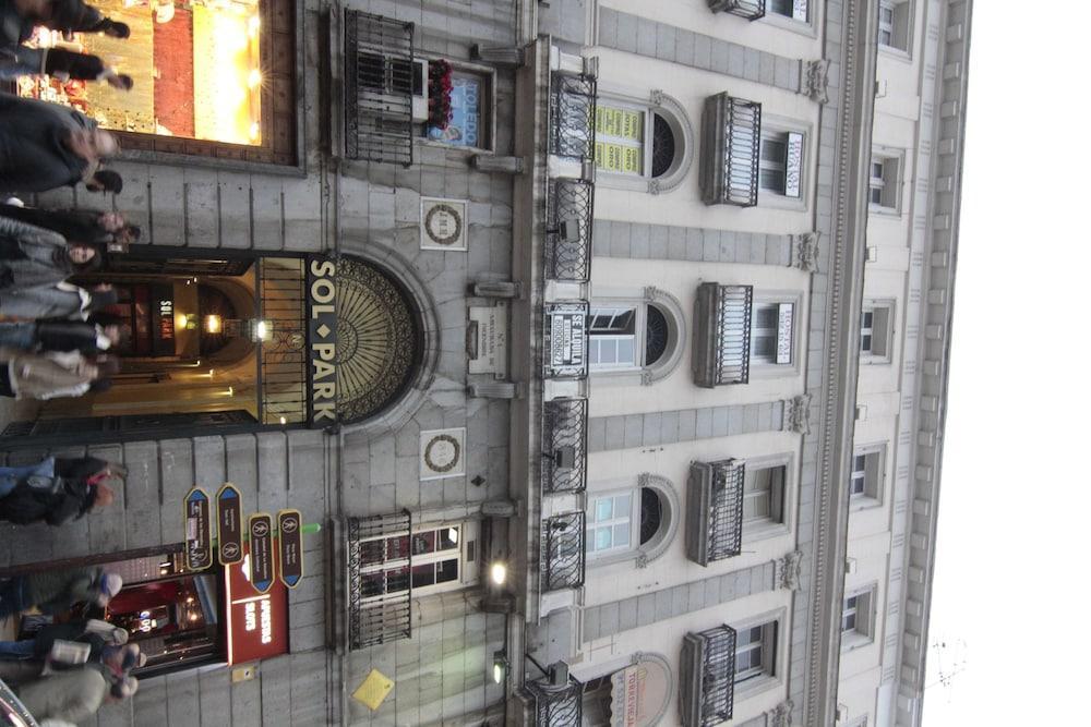 Sol Mayor Apartments