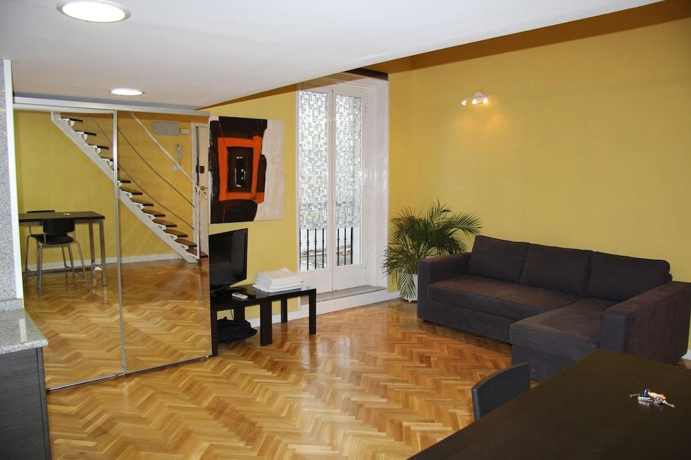Sol Mayor Apartments