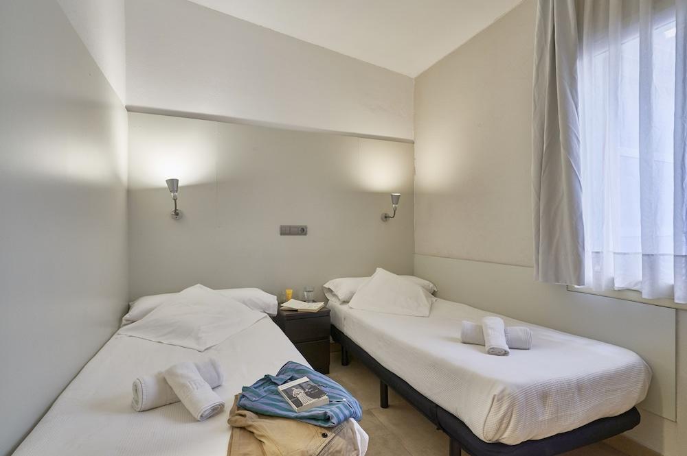 Barcelona Sants Station Apartments