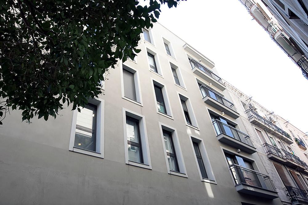 Bas Apartments Gracia