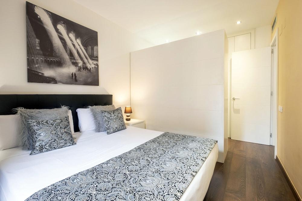 Bas Apartments Gracia
