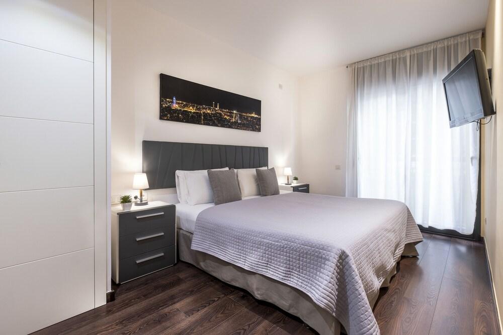 Bas Apartments Gracia