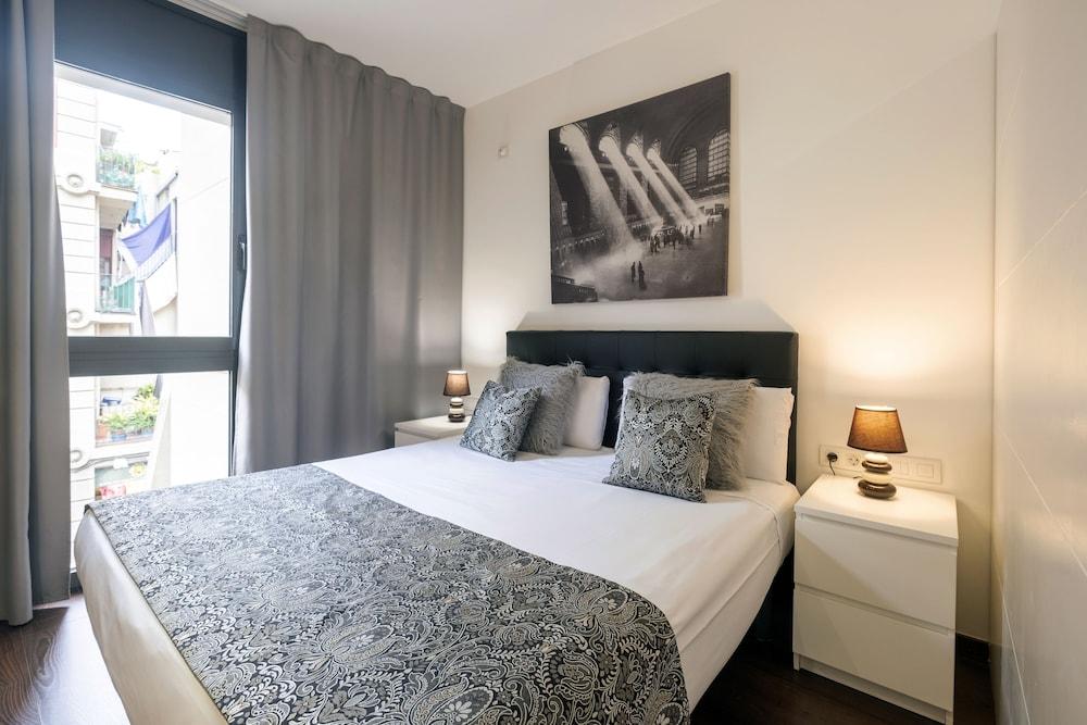 Bas Apartments Gracia
