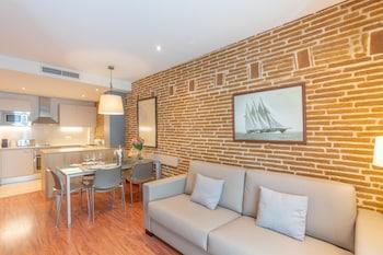 Serennia Cest Apartamentos Arc De Triomf