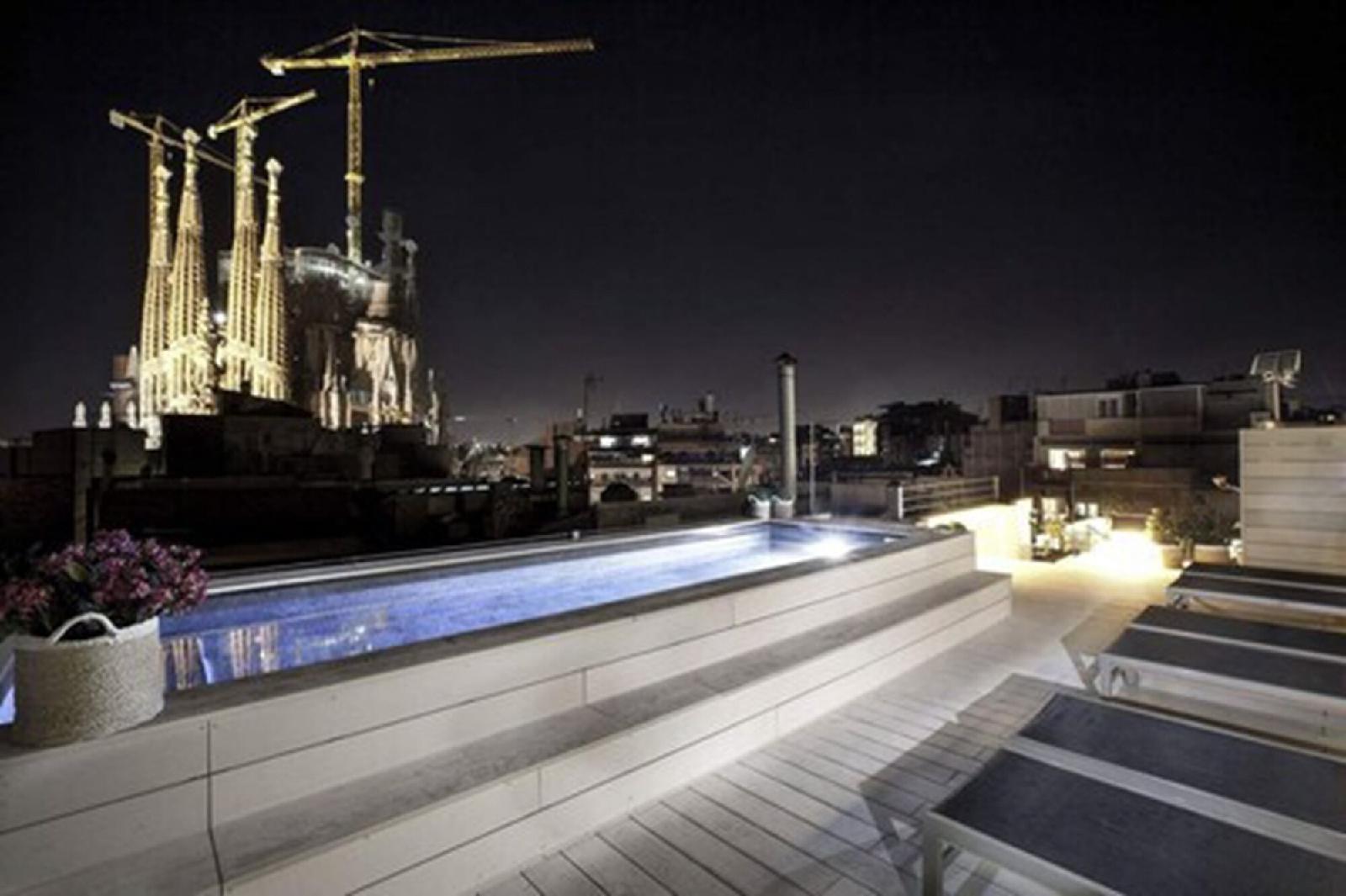 Enjoybcn Gaudi Apartments
