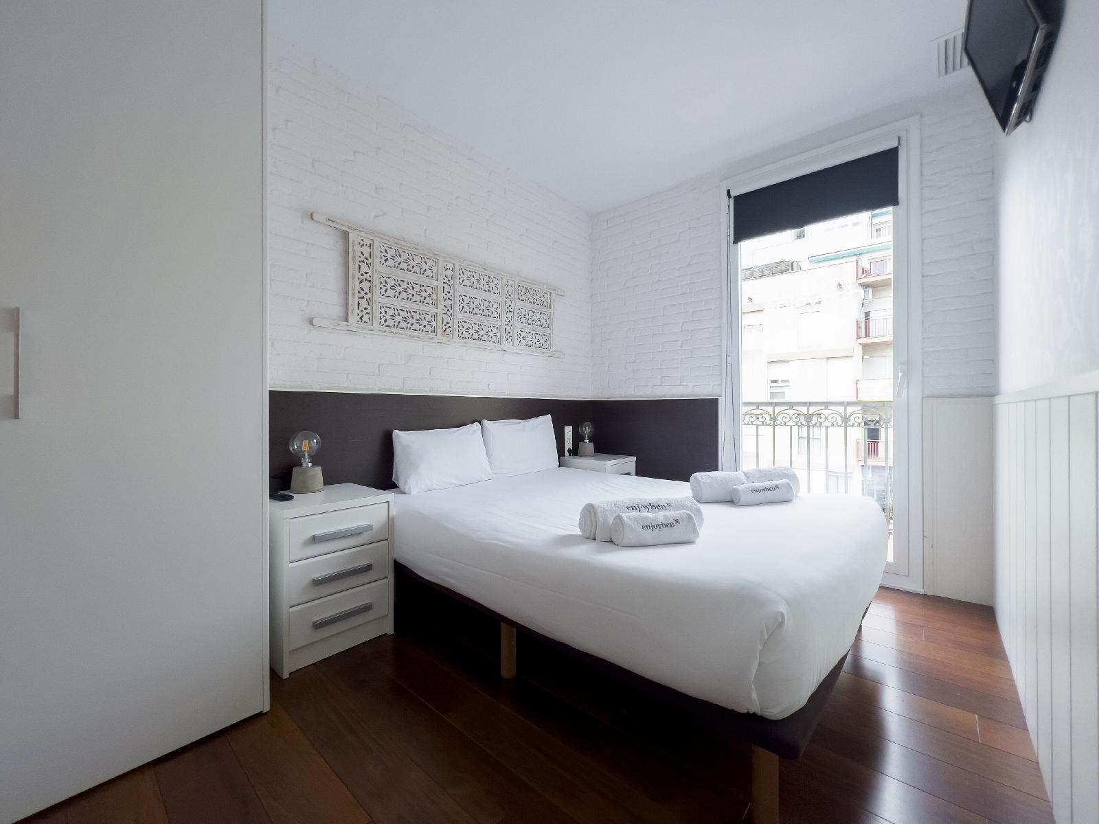 Enjoybcn Gaudi Apartments
