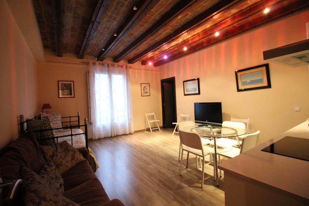 Hostal Orleans Barcelona