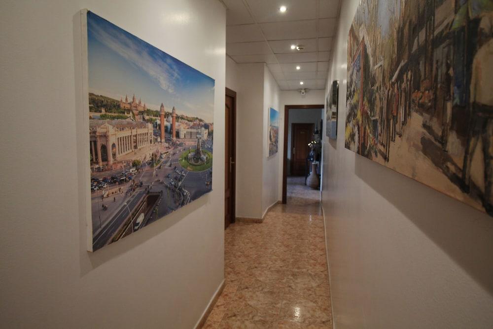Hostal Orleans Barcelona