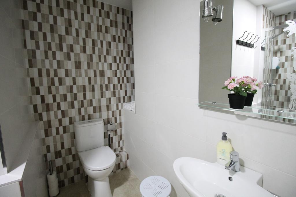 Hostal Orleans Barcelona