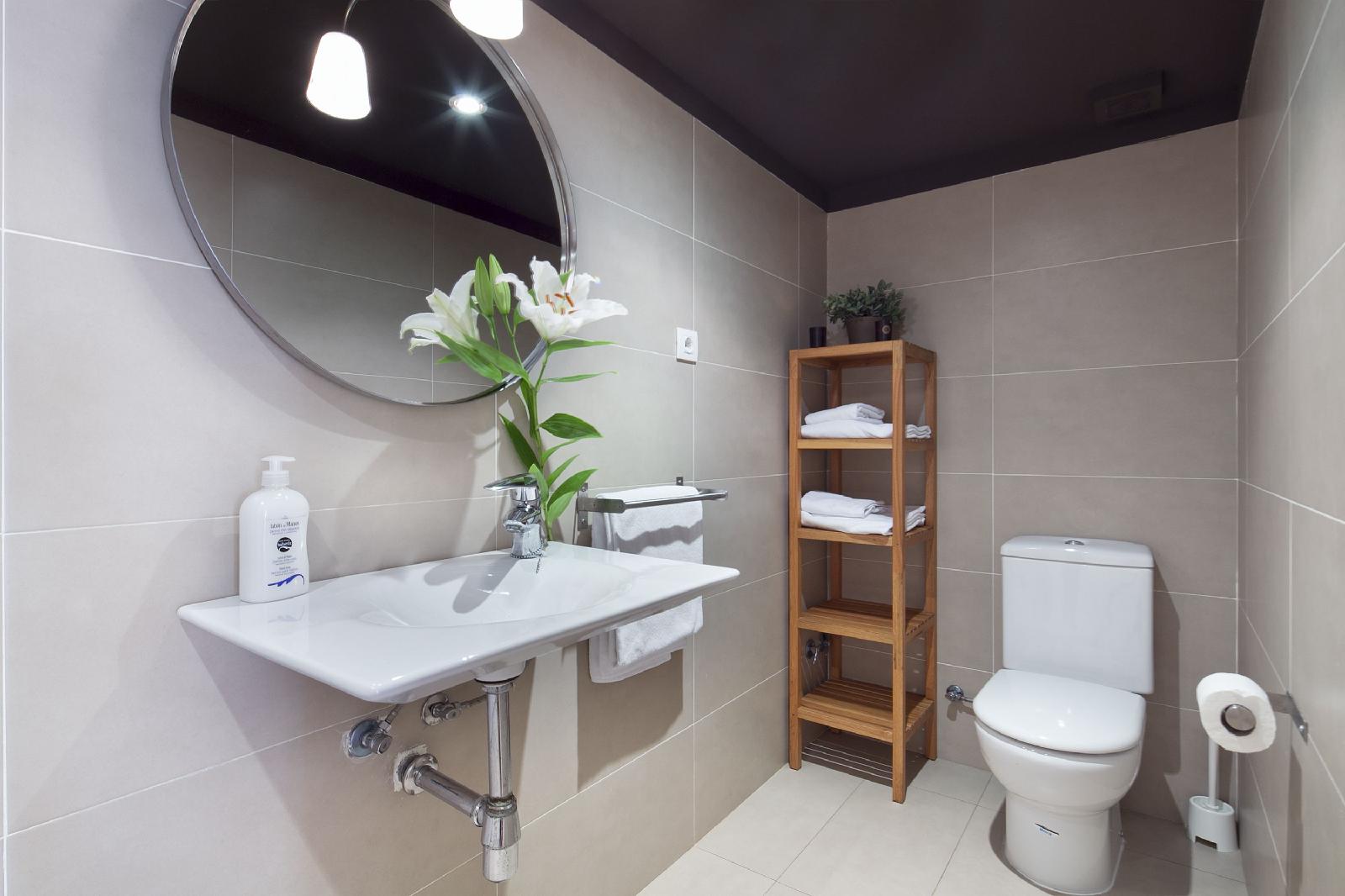 Inside Barcelona Apartments Sants