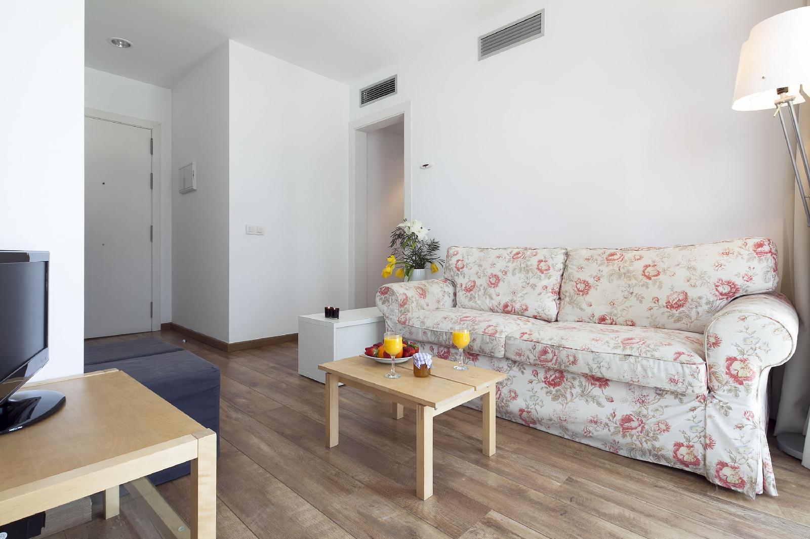 Inside Barcelona Apartments Sants