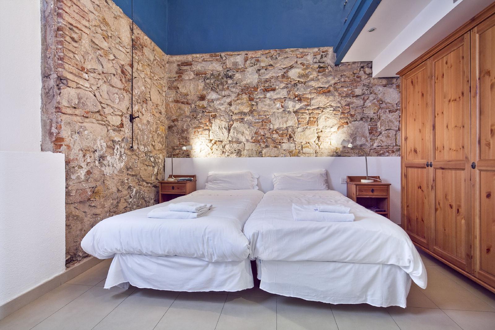 Inside Barcelona Apartments Sants