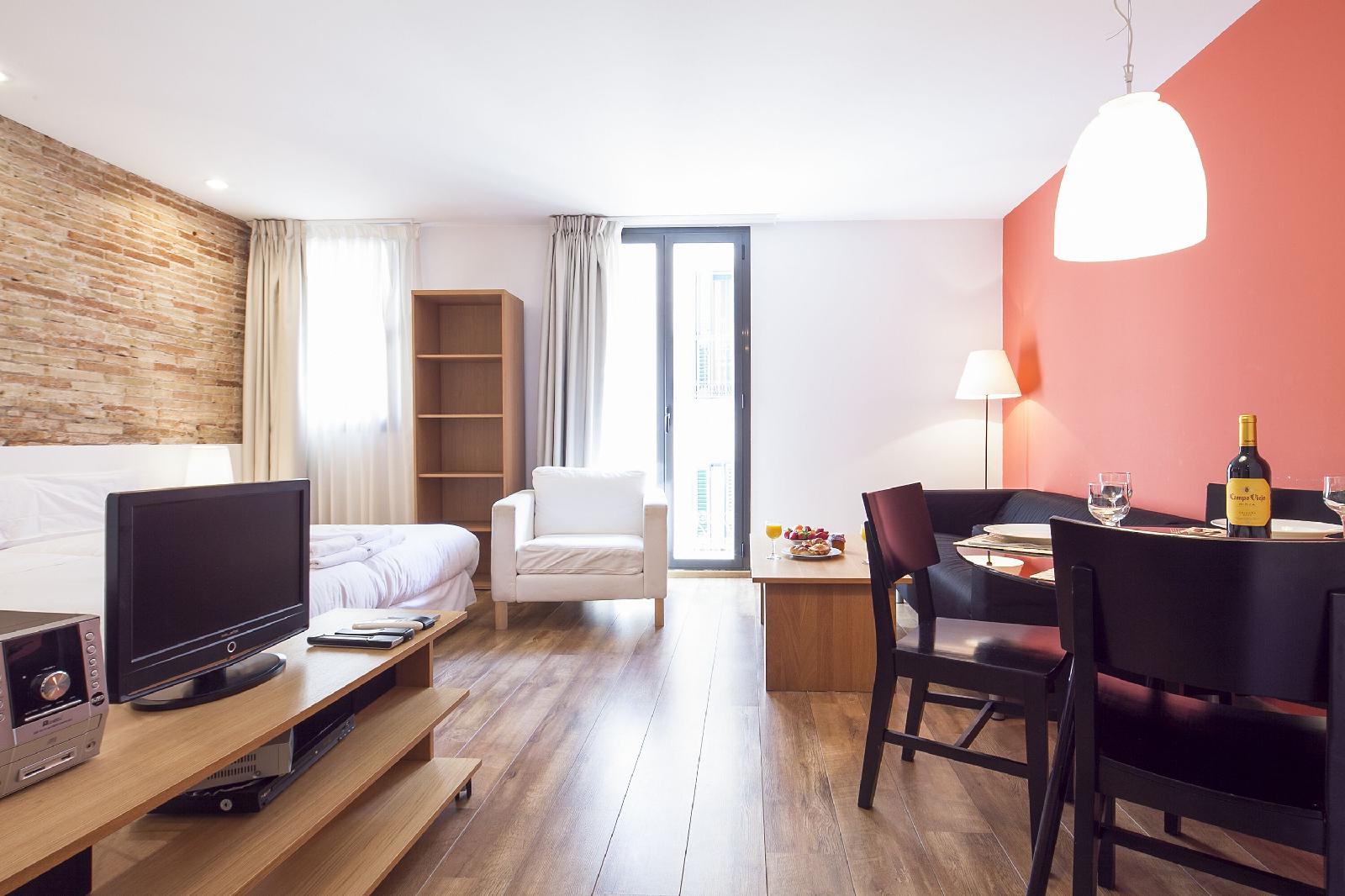 Inside Barcelona Apartments Sants