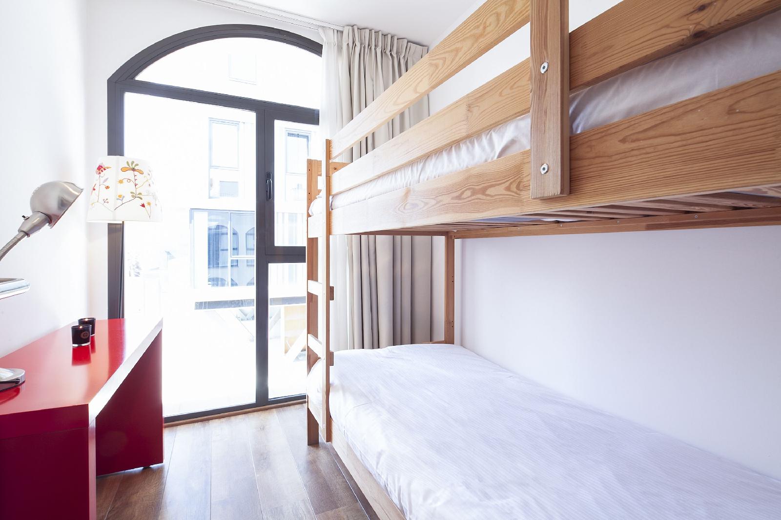 Inside Barcelona Apartments Sants