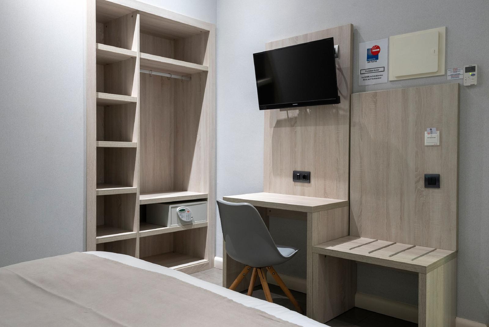 Plaza Goya Rooms