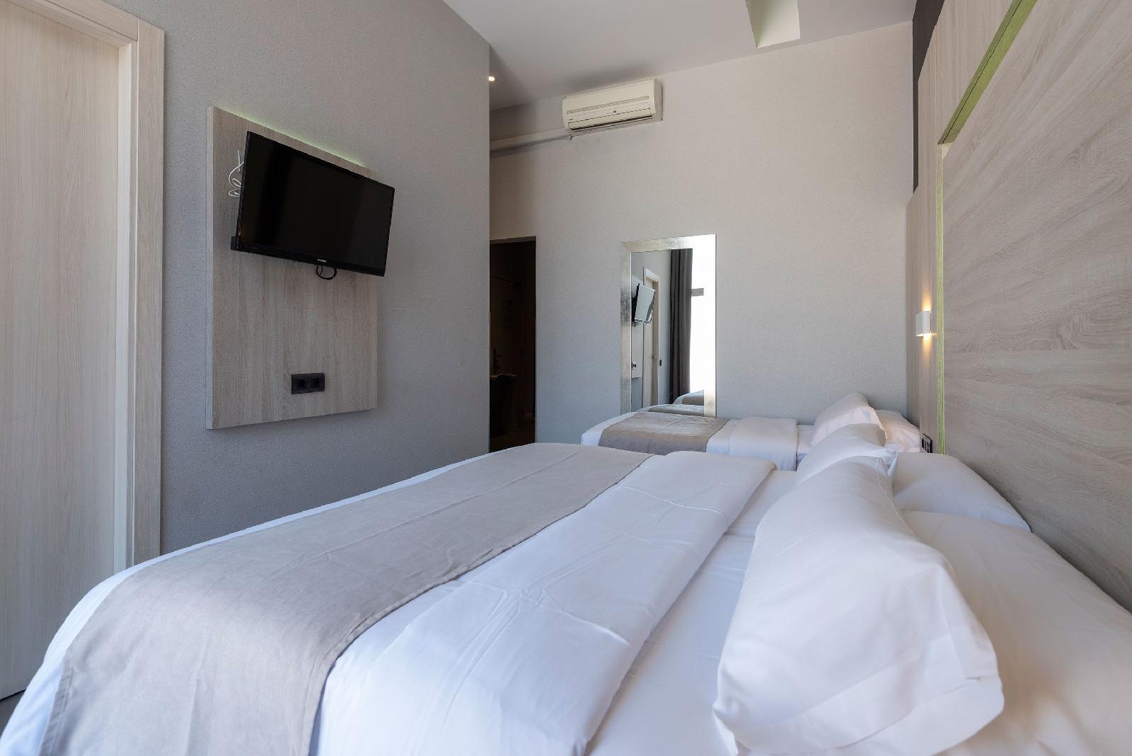 Plaza Goya Rooms
