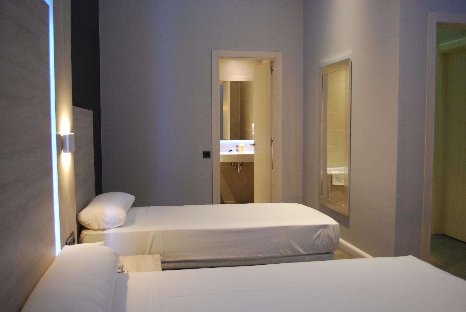 Plaza Goya Rooms