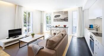 Durlet Beach Apartments