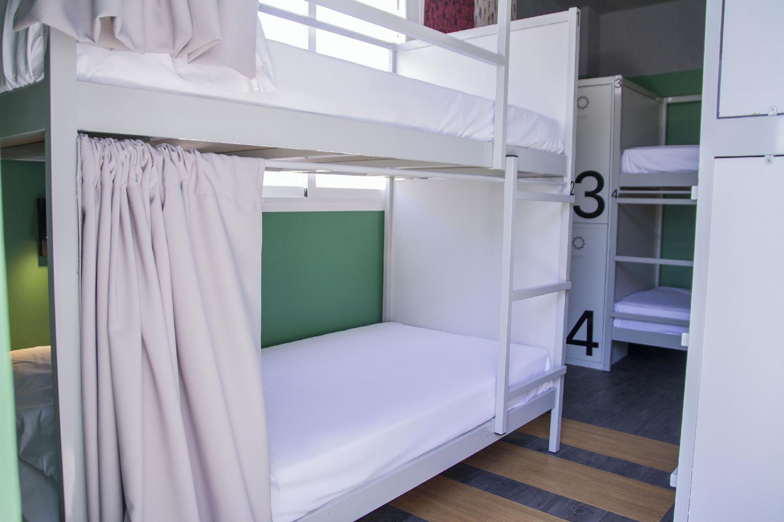 Room00 Valencia Hostel