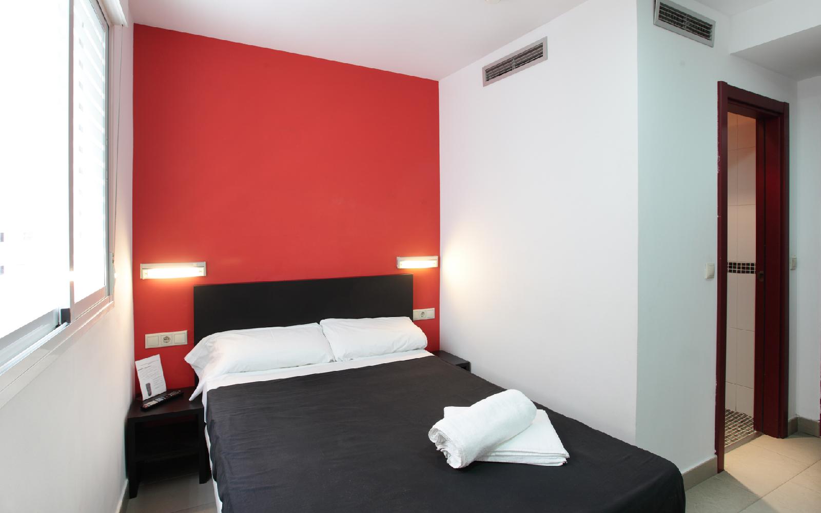 Room00 Valencia Hostel