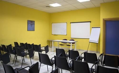 Albergue Inturjoven Sevilla - Hostel