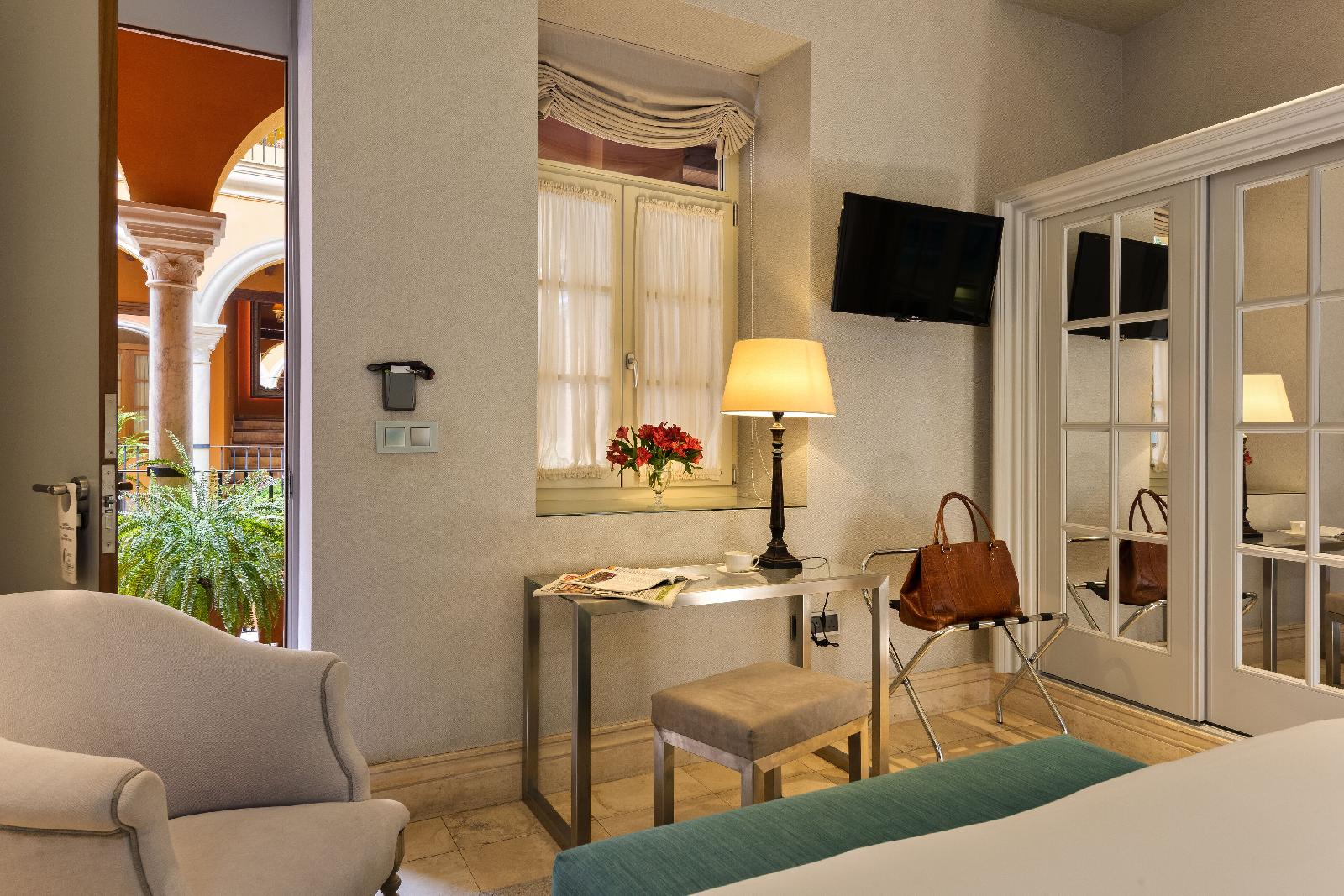 Hotel Boutique Casa Del Poeta Sevilla