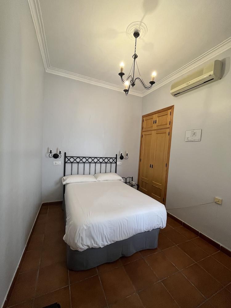 Hostal Atenas