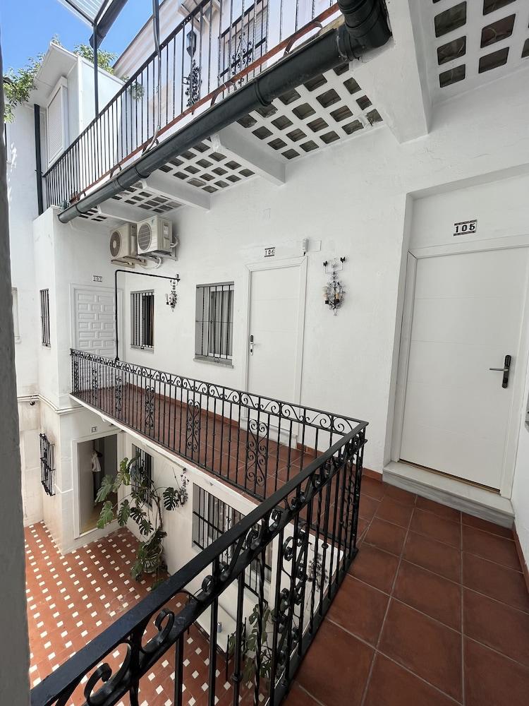 Hostal Atenas