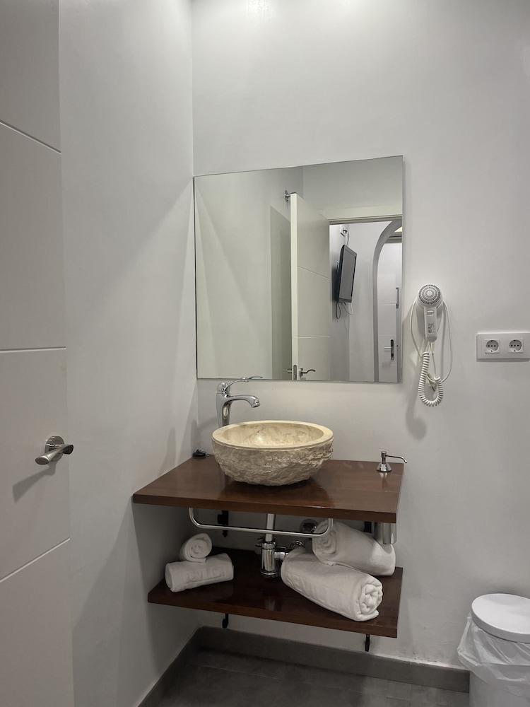 Hostal Atenas