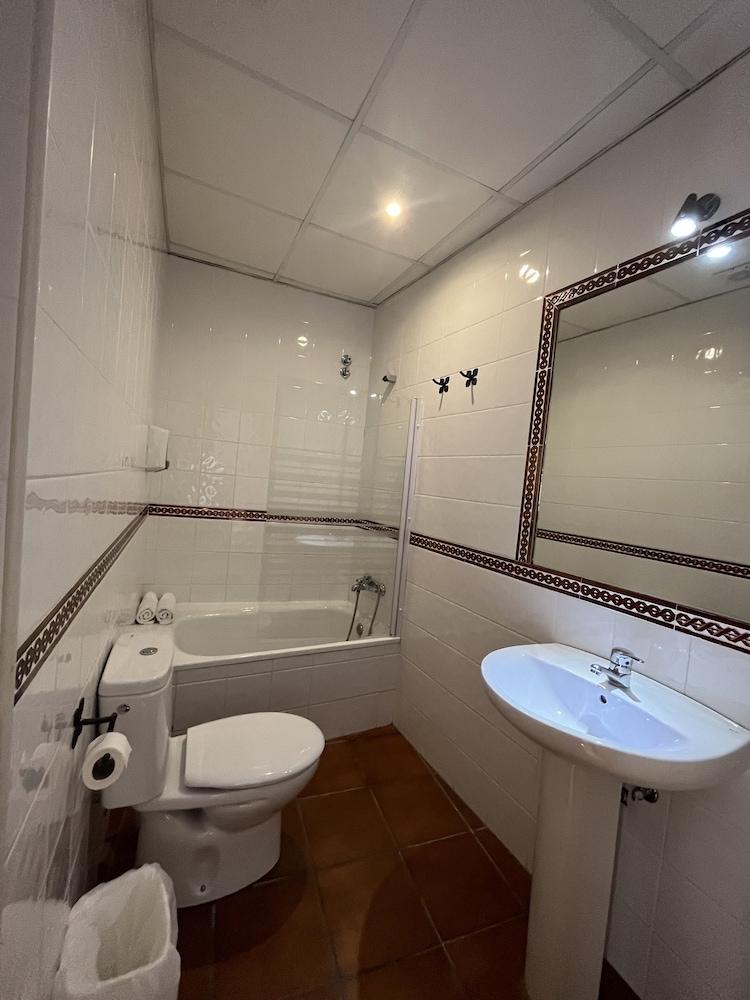 Hostal Atenas