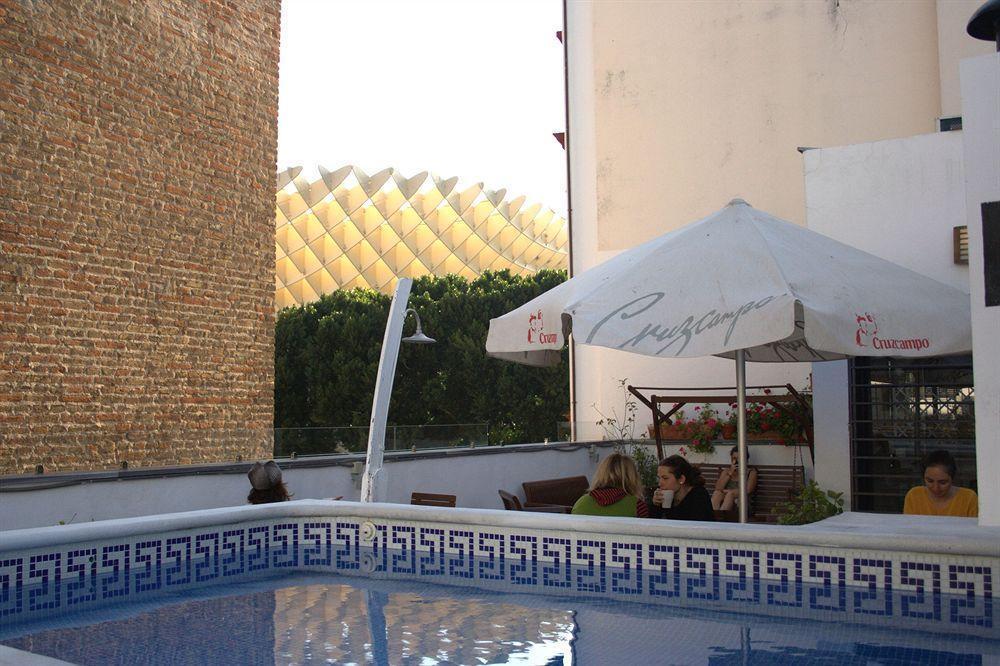 Oasis Backpackers' Hostel Sevilla & Coworking