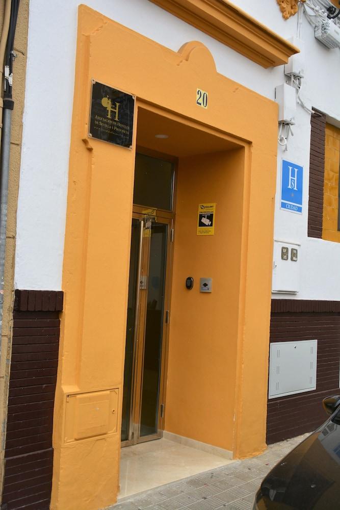 Hostal Sevilla Santa Justa - Adults Only