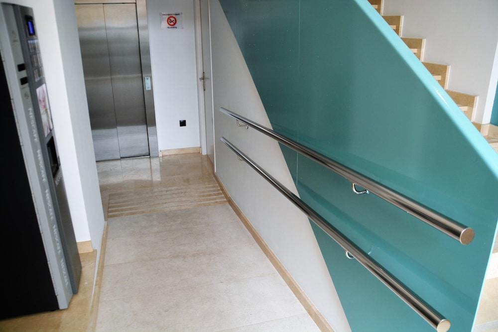 Hostal Sevilla Santa Justa - Adults Only