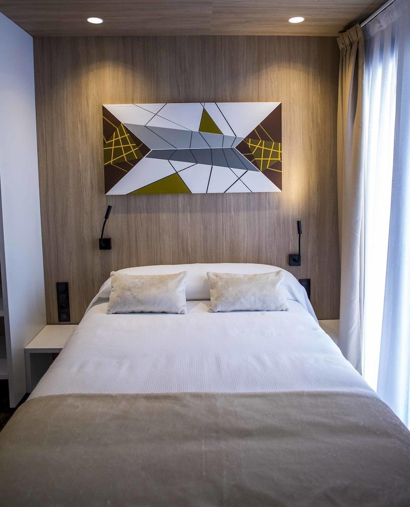 Hostal Sevilla Santa Justa - Adults Only