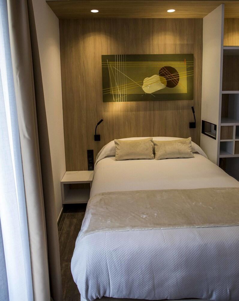 Hostal Sevilla Santa Justa - Adults Only