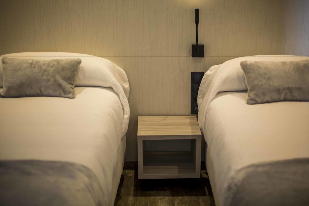 Hostal Sevilla Santa Justa - Adults Only