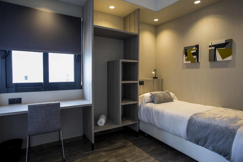Hostal Sevilla Santa Justa - Adults Only