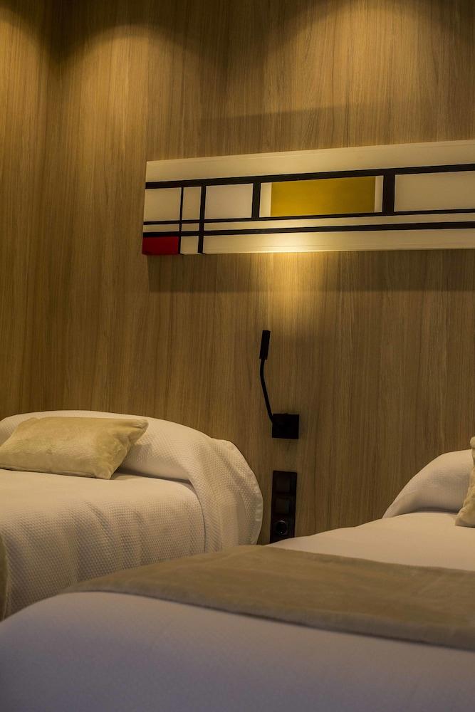 Hostal Sevilla Santa Justa - Adults Only
