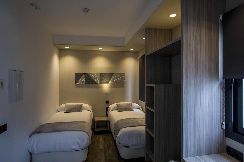 Hostal Sevilla Santa Justa - Adults Only
