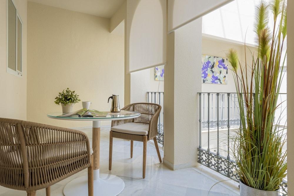 Suites Sevilla Plaza Apartamentos